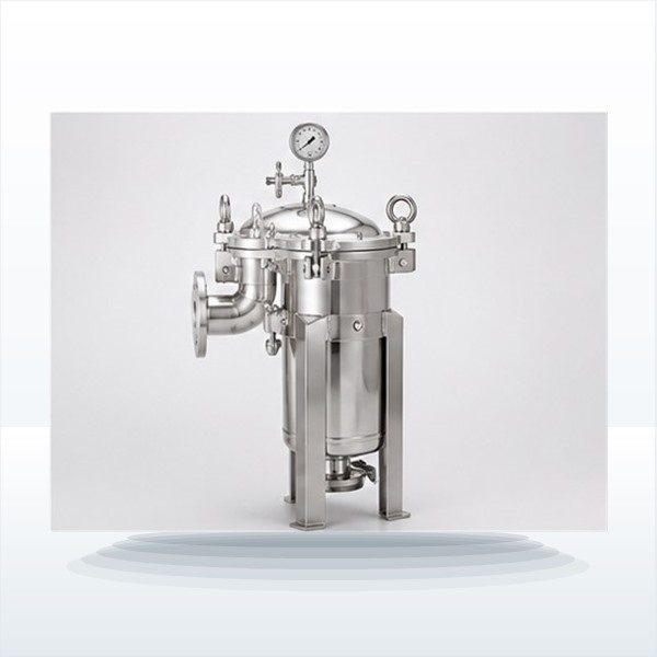 Industrial bag filter vessel